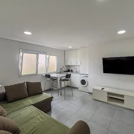 Balcony Centric Flat Apartmán